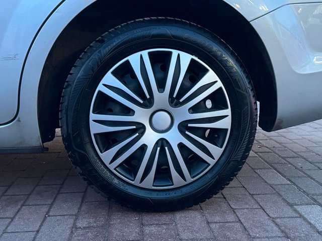 Ford Focus Turnier Style + 1.8*Klima*M&S*TÜV NEU - bilder 9