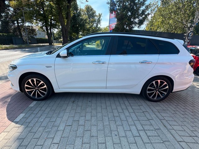 Fiat Tipo 1.6 MultiJet Lounge*Aut*Nav*DAB*LED*Temp* - foto 9