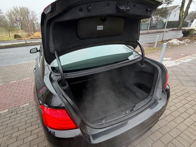 BMW 528i Limousine*Aut.*Leder*Navi*Xenon*VOLL - bilder 9