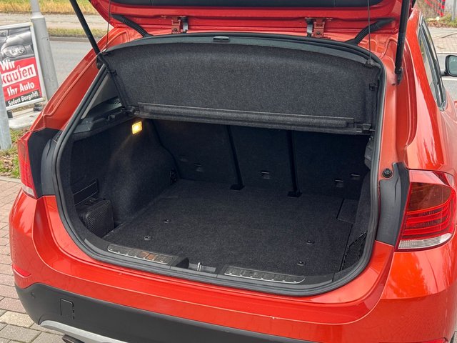 BMW X1 18 d xDrive*Aut.*Xenon*Navi*Shz*Temp - foto 9