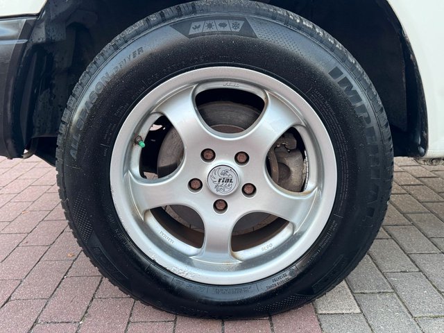 Mitsubishi Pajero Pinin 1.8 GDI*Klima*Leder*4x4*Schiebedach - foto 9