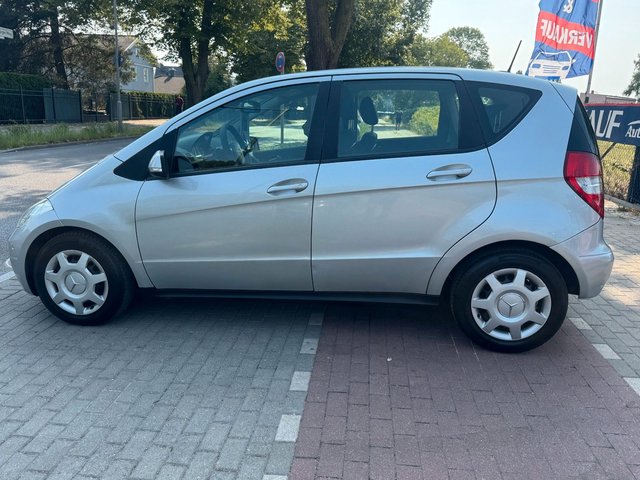 Mercedes-Benz A160 Automatik*Klima*Nav*Szhz*Temp*TÜV NEU* - bilder 9