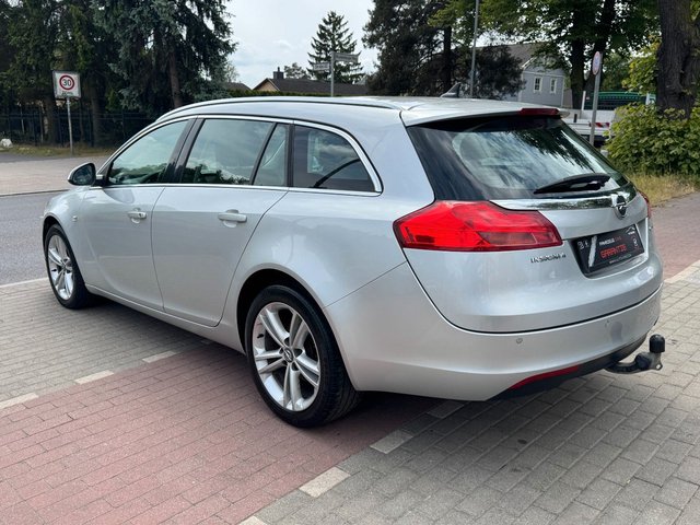 Opel Insignia Tourer 2.0CDTI*Navi*Alu*Ahk*Tüv10/25 - bilder 7