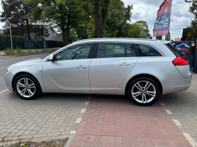 Opel Insignia Tourer 2.0CDTI*Navi*Alu*Ahk*Tüv10/25 - bilder 8