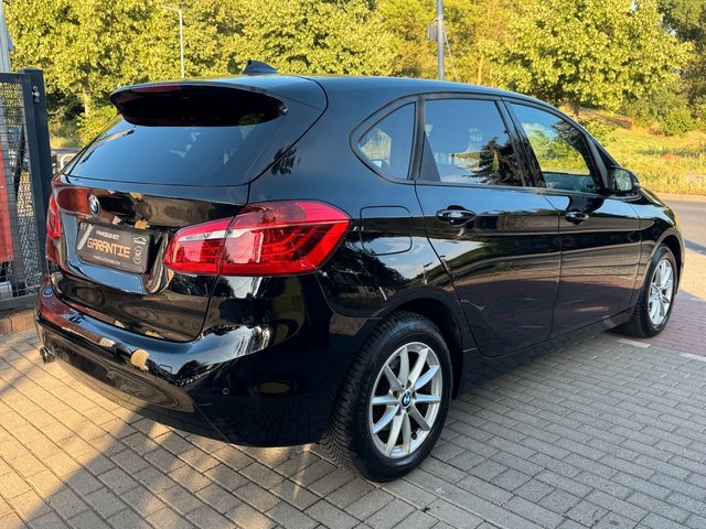BMW 218i Tourer Active*Klimaautomatik*Pdc*Shzg*2.HD - bilder 5