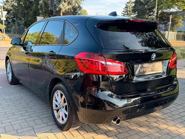 BMW 218i Tourer Active*Klimaautomatik*Pdc*Shzg*2.HD - bilder 6