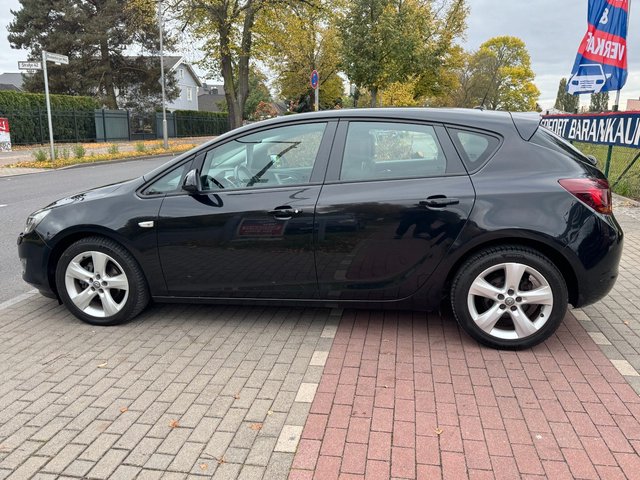 Opel Astra J Limousine EDITION 1.6*Xenon*Temp*Klima* - foto 8