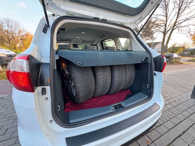 Ford C-MAX Sync Edition*Klima*PDC*Winterpaket*81TKM! - bilder 9