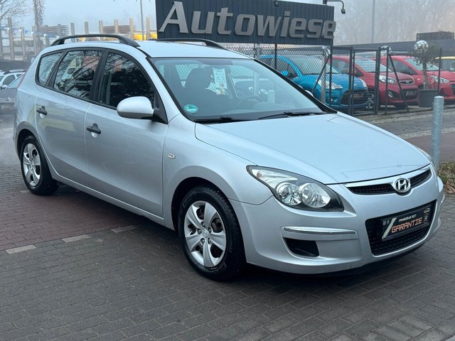 Hyundai i30 cw 1.4 FIFA WM Edition Kombi*Klima*TÜV NEU - bilder 3