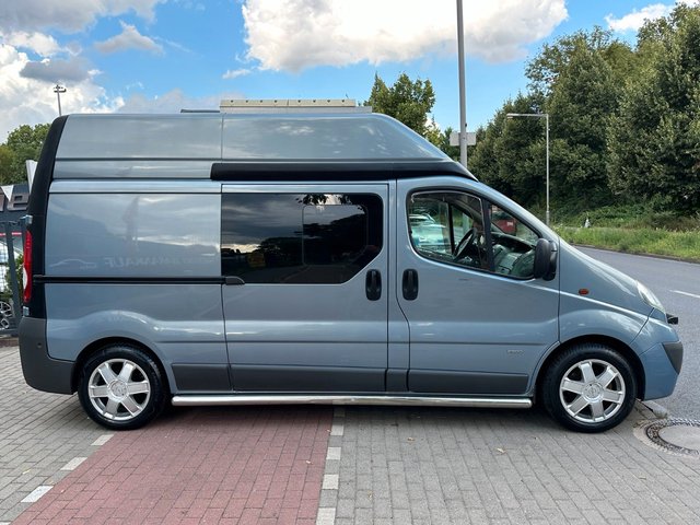 Opel Vivaro 2.5CDTI*Wohnmobil*Klima*Navi*Bett*AHK - bilder 4