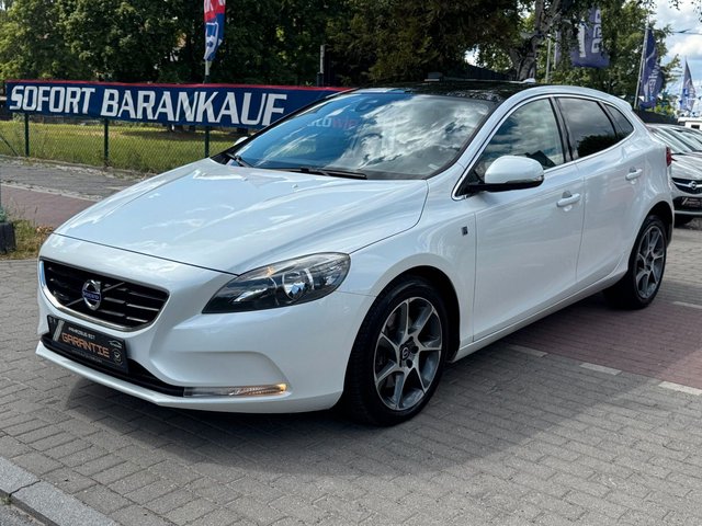 Volvo V40 1.5 T2*Ocean Race*Aut*Klima*Pano*Temp*Leder - foto 9