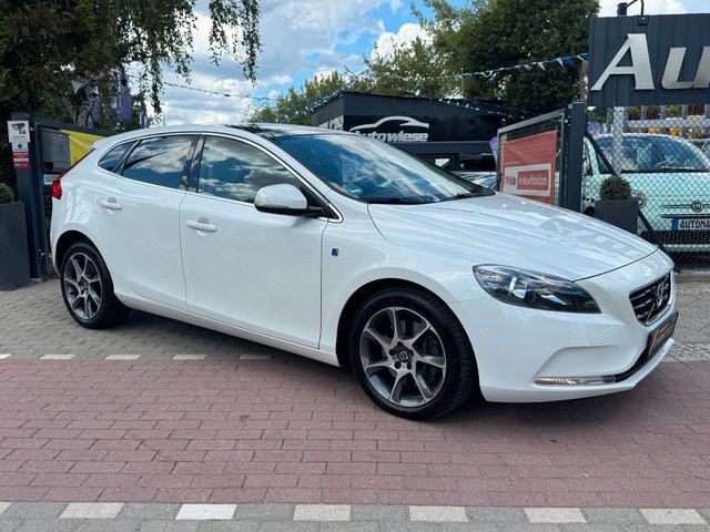 Volvo V40 1.5 T2*Ocean Race*Aut*Klima*Pano*Temp*Leder - foto 1