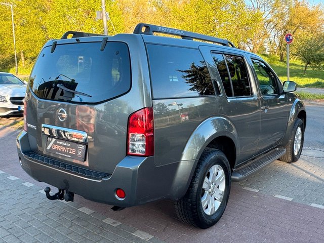 Nissan Pathfinder 2.5 dCi 4x4*Aut*7Sitze*AHK*Kam*Temp* - bilder 5