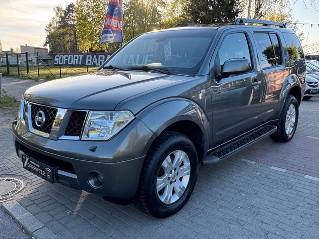 Nissan Pathfinder 2.5 dCi 4x4*Aut*7Sitze*AHK*Kam*Temp* - bilder 9