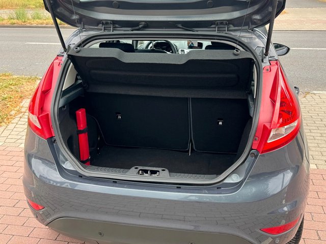 Ford Fiesta ChampionsEdition 1.25*Winterpaket*SHZ*PDC - bilder 10