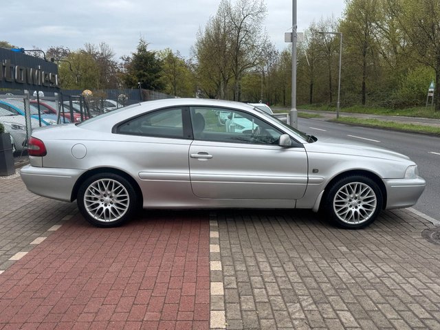 Volvo C70 2.4T Coupe 193PS*Klima*Szhz*Alcantara*Temp - foto 4