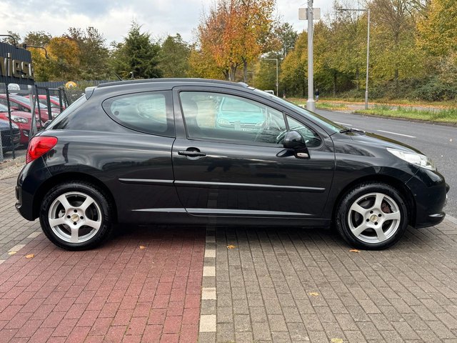 Peugeot 207 Sport 1.6 Automatik*Pano*Klima*Allwetter* - bilder 4