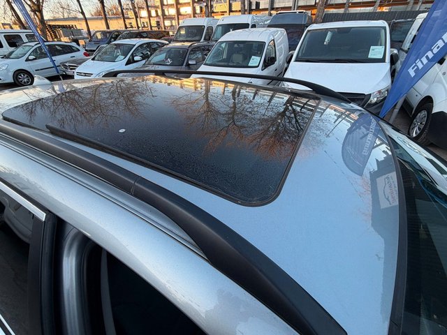 BMW 523i Touring*Aut*Pano*Leder*Navi*MOTORSCHADEN - bilder 7