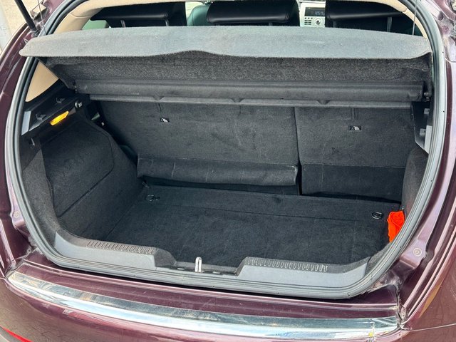 Lancia Delta Gold 1.4*Klima*8-Fach*Temp*Alcantara*AHK - bilder 6