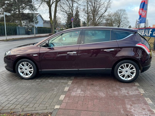 Lancia Delta Gold 1.4*Klima*8-Fach*Temp*Alcantara*AHK - bilder 9