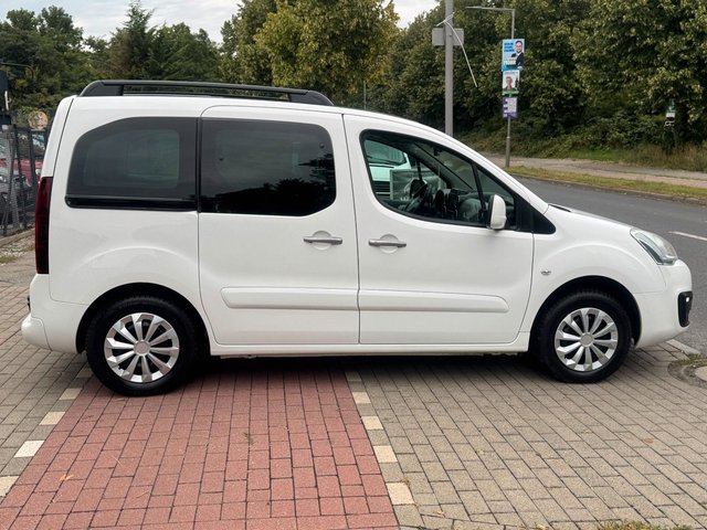 Citroën Berlingo 1.6 Kombi Selection*Pano*Klima*Temp*AHK - foto 4
