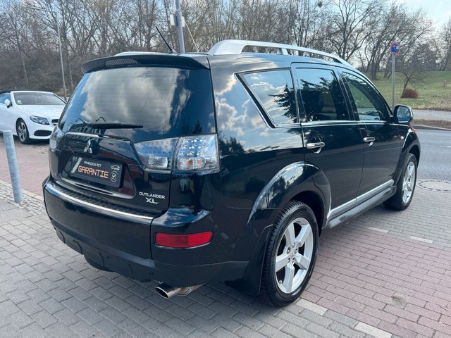 Mitsubishi Outlander 2.4 Intense*4x4*Aut*Leder*Temp*Szhz* - bilder 5