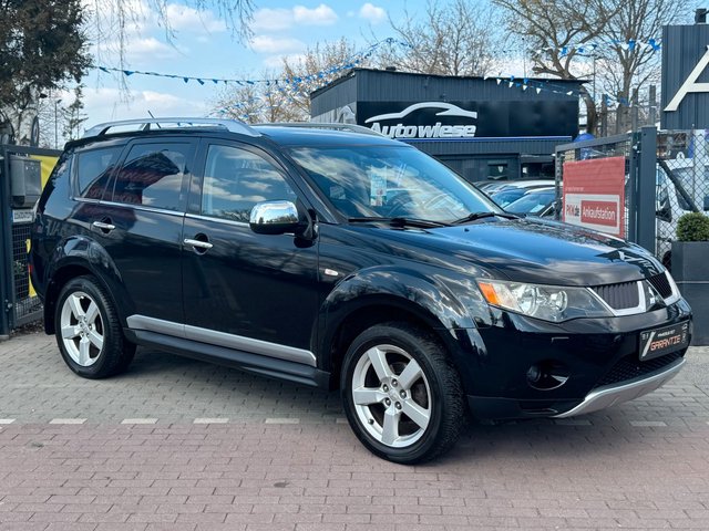 Mitsubishi Outlander 2.4 Intense*4x4*Aut*Leder*Temp*Szhz* - bilder 1
