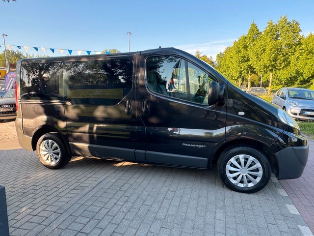 Renault Trafic Passenger 2.0 dCi L1H1*8Sitze*Klima*TÜV - bilder 4