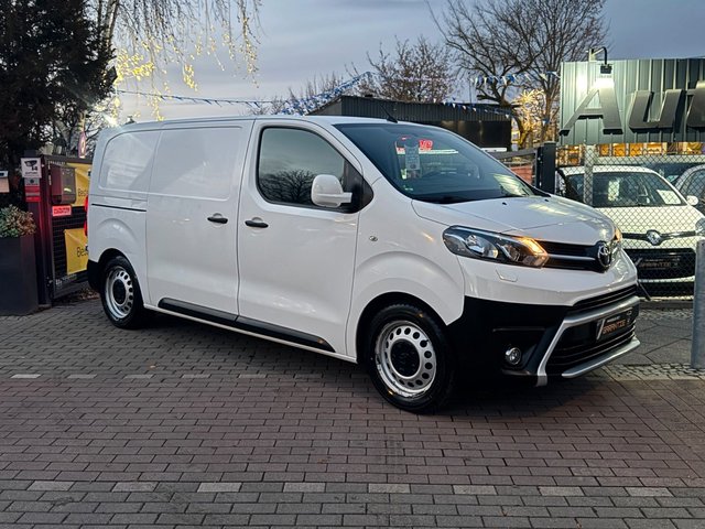Toyota Proace 1.6 L1 Kasten Meister*Nav*Temp*Kamera*PDC - bilder 1