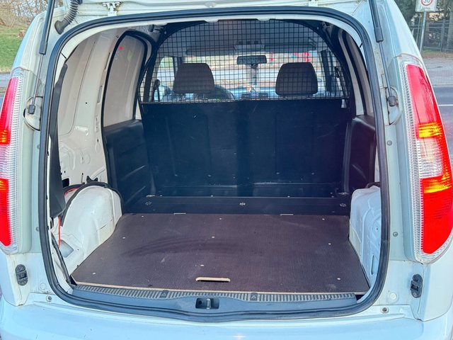 Skoda Praktik 1.2 TDI*Kasten*Klima*AHK*Allwetter* - foto 6