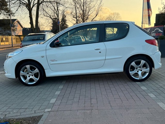Peugeot 206+ 1.4*Street Racing*Klima*E-Paket*Allwetter - foto 8