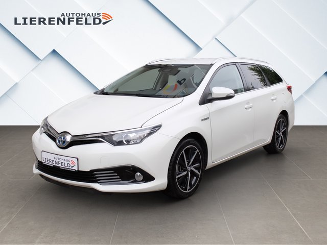 Toyota Auris Touring Sports Hybrid - фото 1