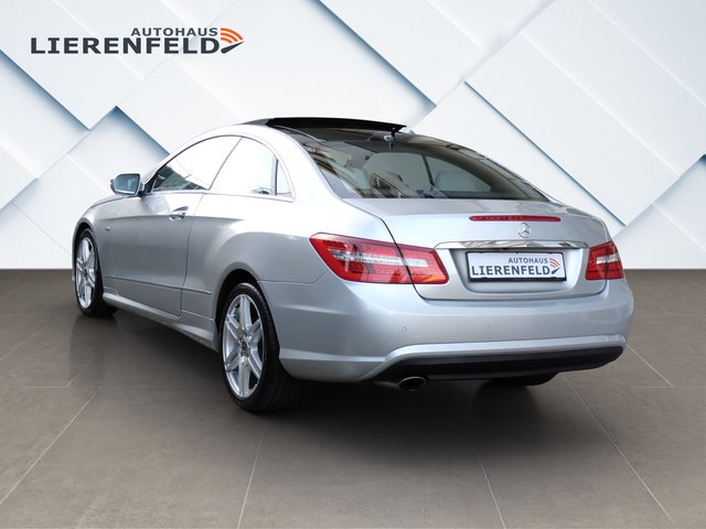 Mercedes-Benz E 250 CDI Coupe AMG Paket Panorama - bilder 2