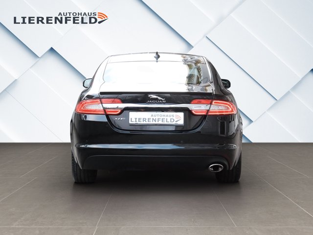 Jaguar XF 2.2 Diesel R Line aus 1.Hand - photo 4