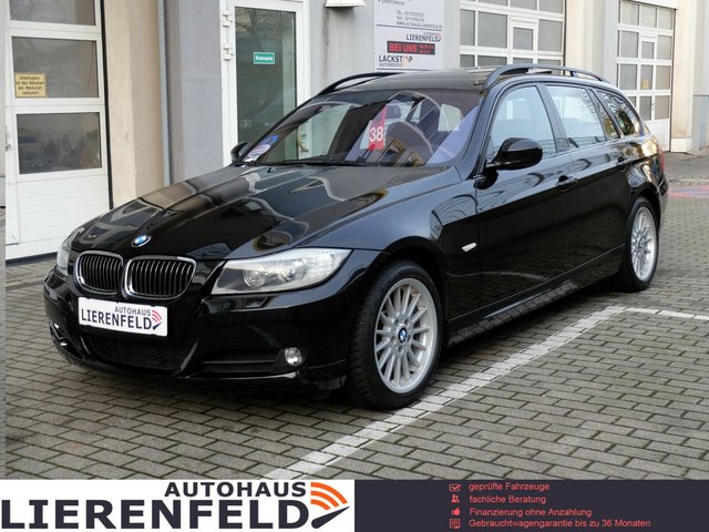 BMW 330 i Touring Aut Sportsitze Panorama Navi 1.Han - foto 1