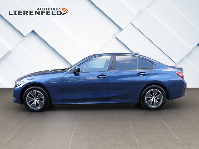 BMW 318 d Advantage Automatik - фото 4