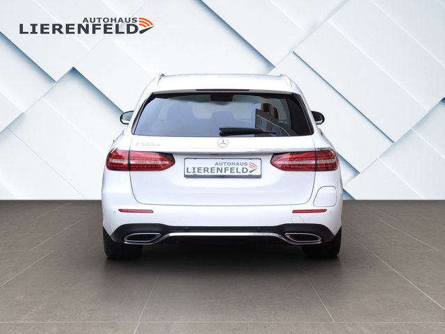 Mercedes-Benz E 300 e T AMG Line aus 1.Hand - фото 4