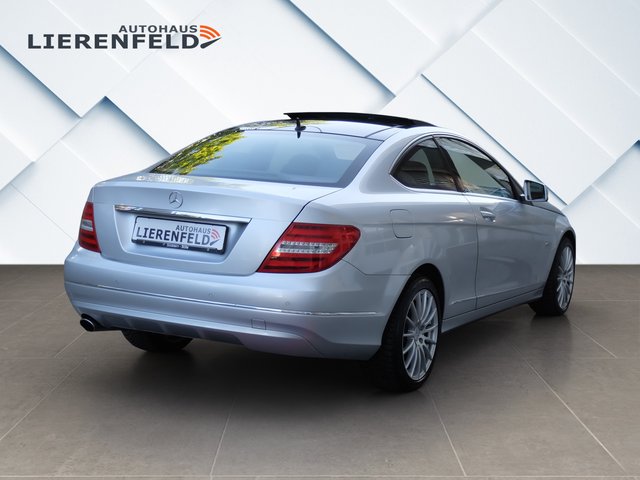 Mercedes-Benz C 220 Coupe Automatik Leder Panorama - фото 5