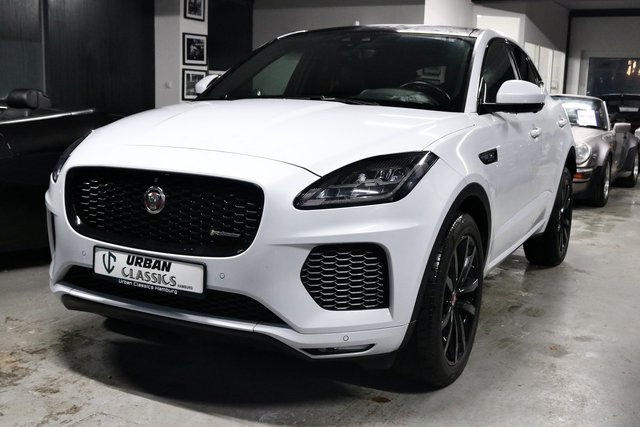 Jaguar E-PACE R-Dynamic SE AWD *KAMERA*LED*SCHECKH. Used vehicle for sale | First registration 01/2020 | Price 30.400 €