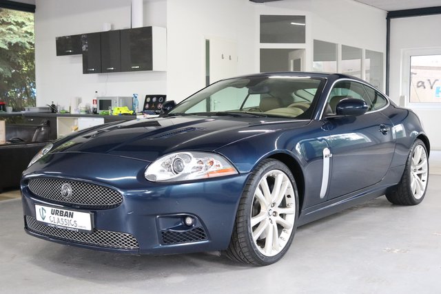 Jaguar XKR Coupe 4.2 *1.HAND*NUR 40.000KM* Used vehicle for sale | First registration 11/2008 | Price 36.400 €