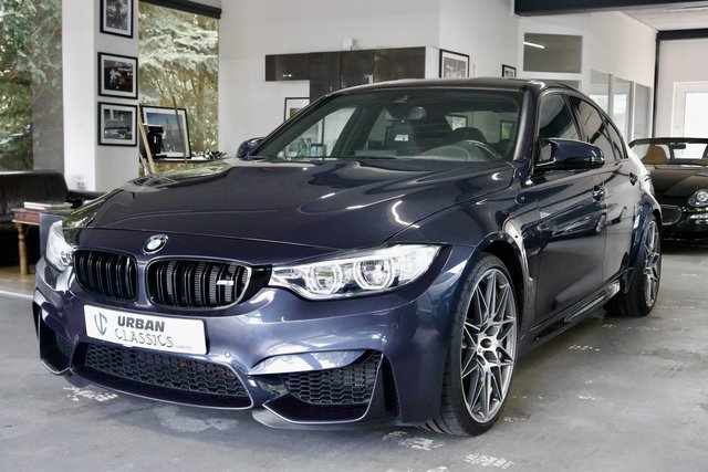 BMW M3 Competiton 30 JAHRE EDITION *SAMMLER*CARBON*MWST* Used vehicle for sale | First registration 01/2017 | Price 81.610 €