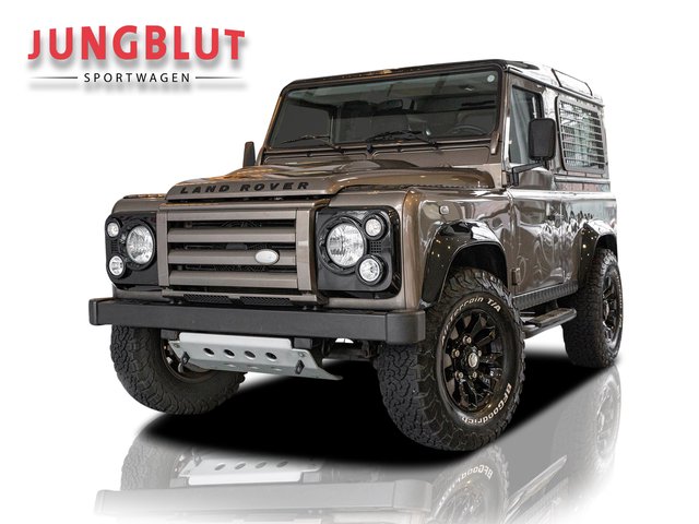 Land Rover Defender 90 Rough Station Wagon Used vehicle for sale | First registration 08/2013