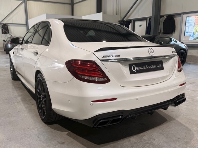 Mercedes-Benz E63S 4Matic+ *Keramik*CarbonEXT*HUD*360*Massage*UNFALLFREI PANO - photo 3