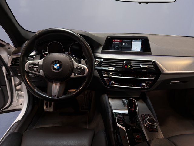 BMW 520 d M Sport *Pano*Shadow-Line* - photo 10
