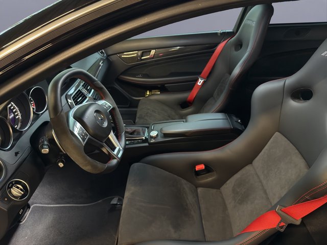 Mercedes-Benz C 63 AMG Coupe Black Series - photo 8