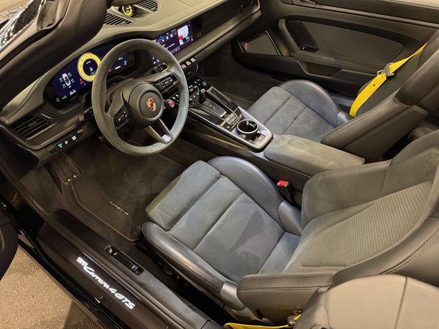 Porsche 911 Carrera 4 GTS Cabriolet *MATRIX*CARBON-EXT*CHRONO*SAGA* - bilder 10