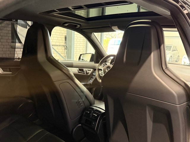 Mercedes-Benz C 63 AMG Performance P30 *KW V3*RFK*Carbon*Überholter Motor+Getriebe - photo 6