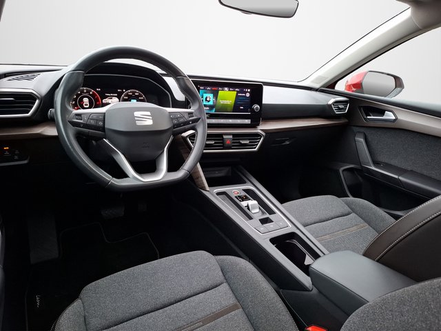 SEAT Leon Sportstourer 1.5 eTSI Xcellence DSG / VOLL-LED / PANORAMA / SITZHEIZUNG - bilder 9