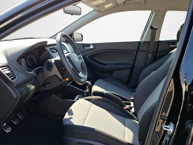 Hyundai i20 Active Select 1.4 KLIMA / BLUETOOTH / METALLIC - foto 8