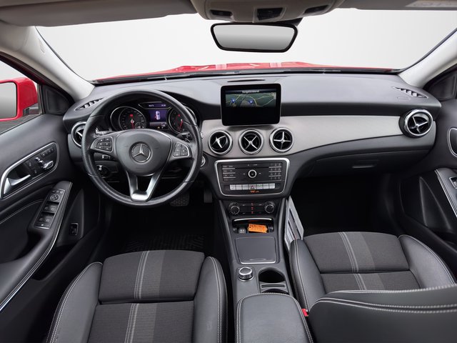 Mercedes-Benz GLA 180 Urban AUTOMATIK / AHK / NAVI / LED-HIGH / E-SITZE - foto 9